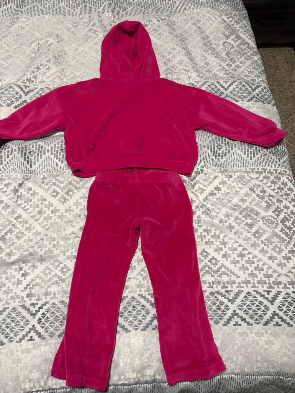 Nike Girls Pink Velour Tracksuit Set Size 3T-4T